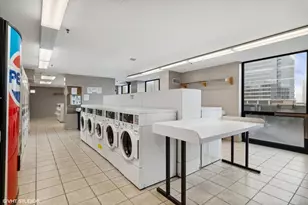 1122 N Clark St, Chicago, IL 60610 - Photo 17