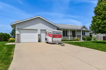 1415 Bethany Lane, Pontiac, IL 61764 - Photo 3