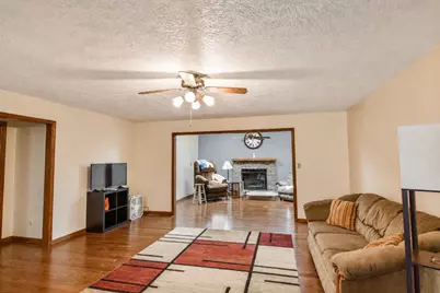 1415 Bethany Lane, Pontiac, IL 61764 - Photo 11