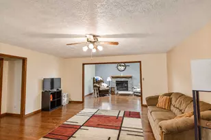 1415 Bethany Ln, Pontiac, IL 61764 - Photo 11