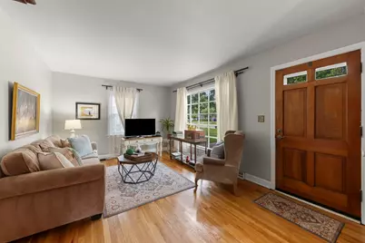 1110 N President Street, Wheaton, IL 60187 - Photo 3