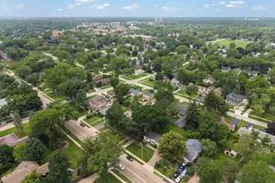 1110 N President St, Wheaton, IL 60187 - Photo 29