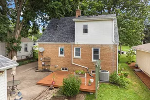 1110 N President St, Wheaton, IL 60187 - Photo 25