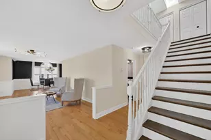 1673 Bloomingdale Rd, Glendale Heights, IL 60139 - Photo 9