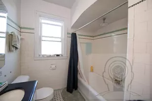 5057 W Newport Ave, Chicago, IL 60641 - Photo 9