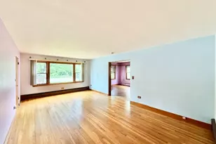 1000 Dundee Ave, East Dundee, IL 60118 - Photo 5