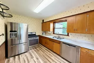 1000 Dundee Ave, East Dundee, IL 60118 - Photo 13