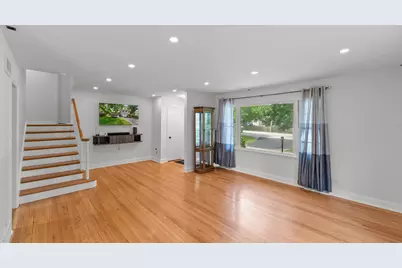 715 E Main Street, Barrington, IL 60010 - Photo 5