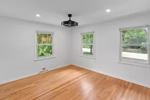 715 E Main St, Barrington, IL 60010 - Photo 15