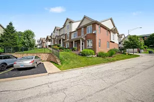 10621 Dani Ln, Orland Park, IL 60462 - Photo 3