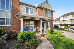 10621 Dani Ln, Orland Park, IL 60462 - Photo 1
