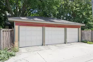 425 Clinton Ave, Oak Park, IL 60302 - Photo 45