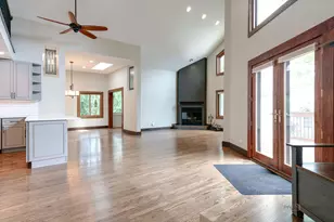 26781 N Cir Dr, Mundelein, IL 60060 - Photo 3