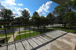 1665 Coach Dr, Naperville, IL 60565 - Photo 15