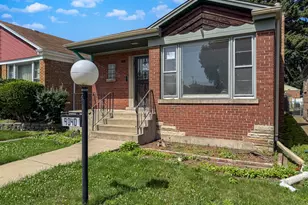 9040 S Oglesby Ave, Chicago, IL 60617 - Photo 5