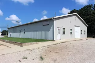 811 E State Hwy 54, Clifton, IL 61727 - Photo 1