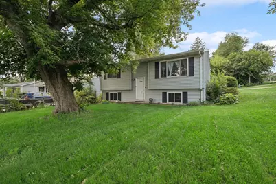 5505 Lucina Avenue, McHenry, IL 60050 - Photo 1