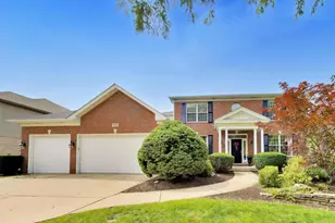 1027 E Marion St, Arlington Heights, IL 60004 - Photo 3