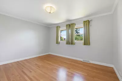 8238 W Balmoral Avenue, Chicago, IL 60656 - Photo 31