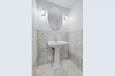 8238 W Balmoral Avenue, Chicago, IL 60656 - Photo 19
