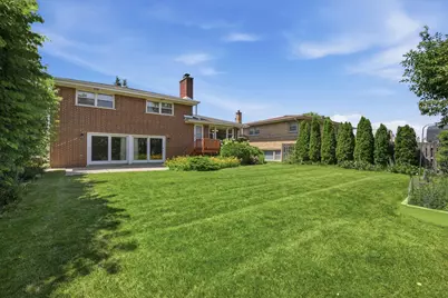 8238 W Balmoral Avenue, Chicago, IL 60656 - Photo 35