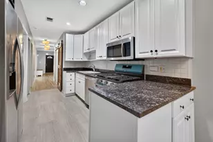 1629 N Clybourn Ave, Chicago, IL 60614 - Photo 9