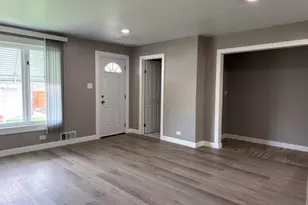 5132 S Hamlin Ave, Chicago, IL 60632 - Photo 11