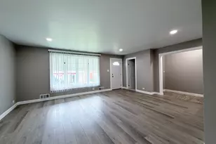 5132 S Hamlin Ave, Chicago, IL 60632 - Photo 13