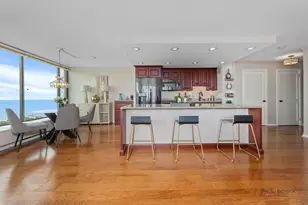 5455 N Sheridan Rd, Chicago, IL 60640 - Photo 13