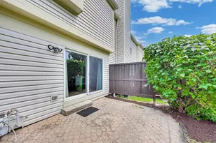 109 Peach tree Ln, Westmont, IL 60559 - Photo 21