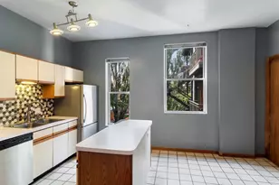 2352 N Cleveland Ave, Chicago, IL 60614 - Photo 7