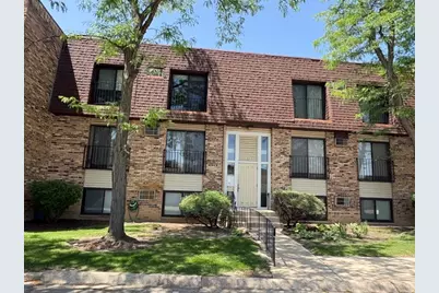 183 N Waters Edge Drive W #301, Glendale Heights, IL 60139 - Photo 1