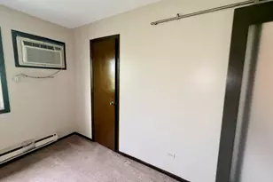183 N Waters Edge Dr W, Glendale Heights, IL 60139 - Photo 23
