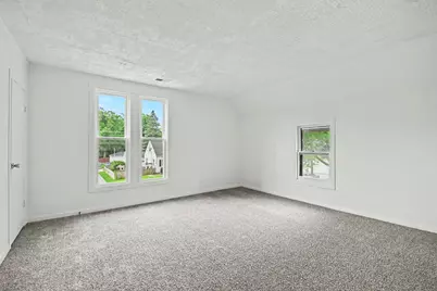 662 Bent Street, Elgin, IL 60120 - Photo 13