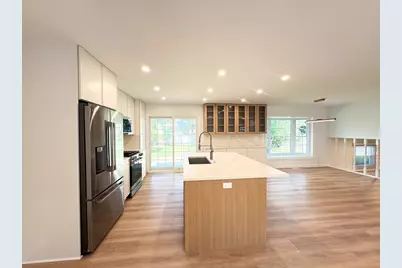 1918 Templar Drive, Naperville, IL 60565 - Photo 5