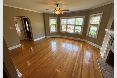 5327 W Wolfram Street #1, Chicago, IL 60641 - Photo 5