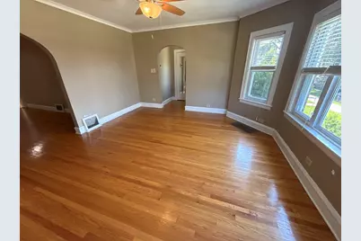 5327 W Wolfram Street #1, Chicago, IL 60641 - Photo 3