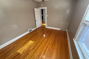 5327 W Wolfram St, Chicago, IL 60641 - Photo 13