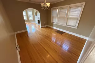 5327 W Wolfram St, Chicago, IL 60641 - Photo 7
