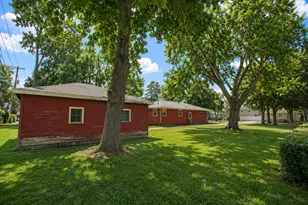 21 Morris St, Joliet, IL 60436 - Photo 3