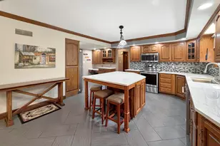 2094 Running Deer Ln, Freeport, IL 61032 - Photo 17