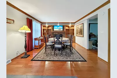 2094 Running Deer Lane, Freeport, IL 61032 - Photo 9