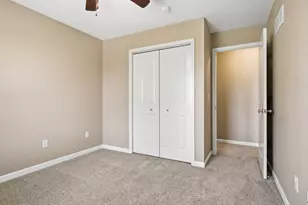 1818 Glenbridge Rd, Bloomington, IL 61704 - Photo 19