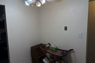 1018 Castilian Ct, Glenview, IL 60025 - Photo 11