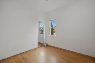 3859 N Whipple St, Chicago, IL 60618 - Photo 35