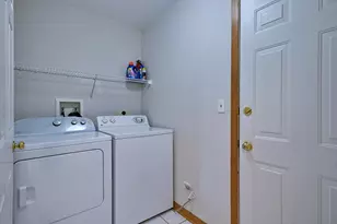 148 Schiller Square, Itasca, IL 60143 - Photo 19