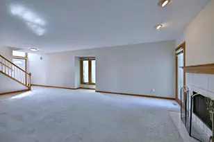 148 Schiller Square, Itasca, IL 60143 - Photo 7