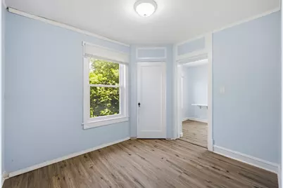 1375 Whitcomb Avenue, Des Plaines, IL 60018 - Photo 9