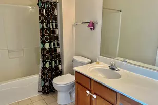 2375 Stoughton Cir, Aurora, IL 60502 - Photo 11