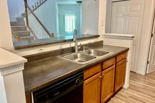 2375 Stoughton Cir, Aurora, IL 60502 - Photo 5
